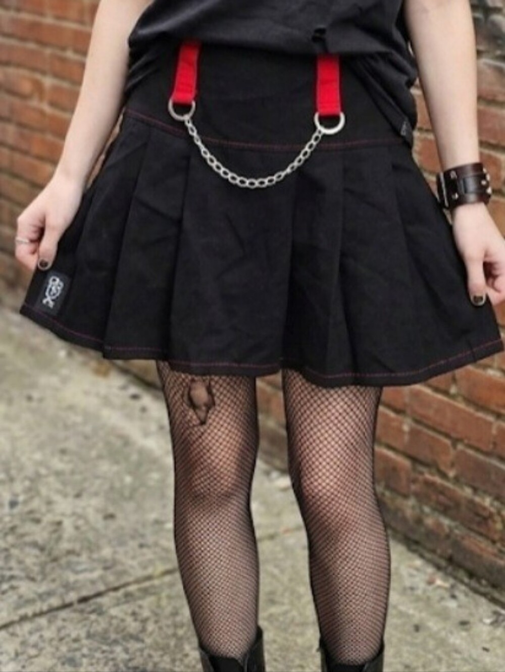 Royal Bones Tripp Black Red Pleated Chain Skirt Size Small Waist 27-28